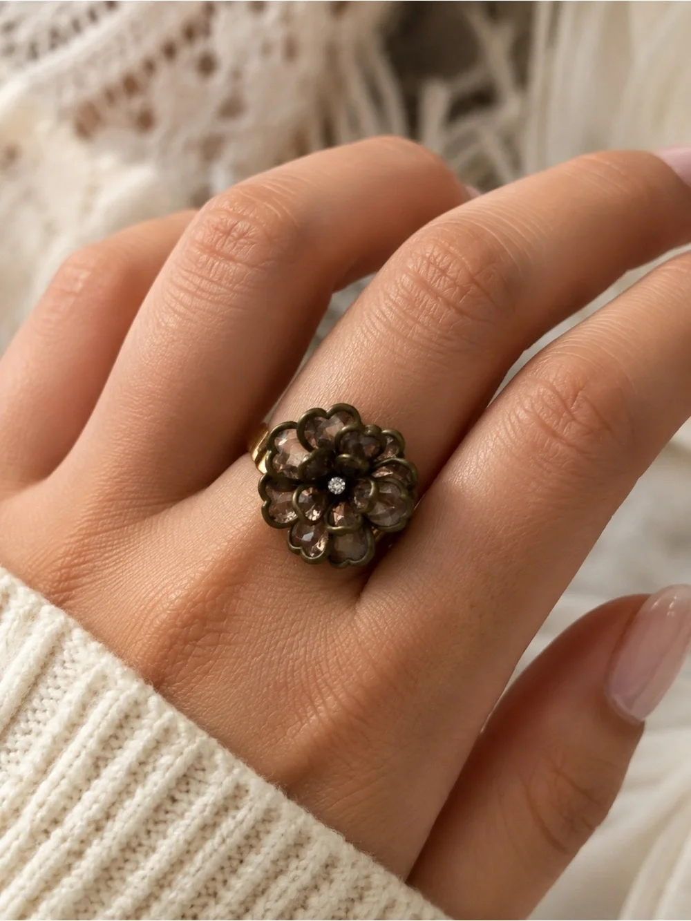Vintage flower petal ring stretchy band center rhinestone costume jewelry fun